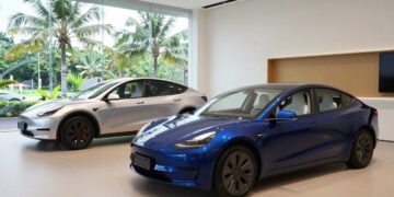 Daftar Mobil Tesla Indonesia Terbaru
